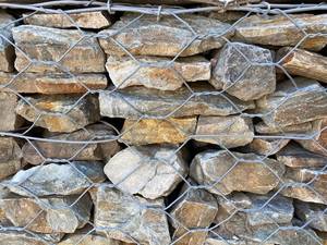 Huangxing fort Anti-Corrosion <span class=keywords><strong>Gabion</strong></span> PVC revêtement treillis métallique rouleau chute pierre filet de Protection <span class=keywords><strong>pour</strong></span> mur de rivière serti flexion - Product Image 5