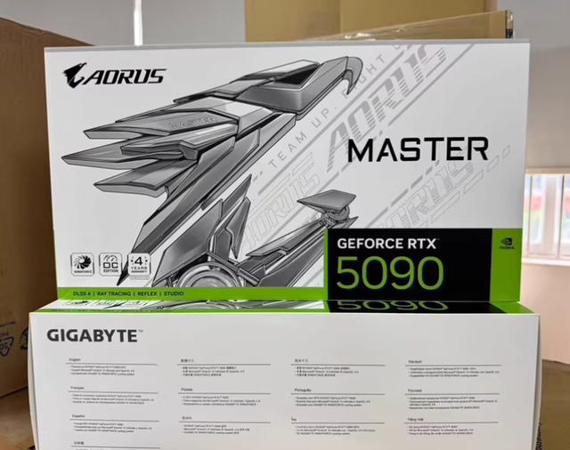 Top Brand Wholesale RTX 5090 32GB GDDR7 OC PCIE 5.0 GPU New Gaming Desktop Graphics Card with Fan Cooler