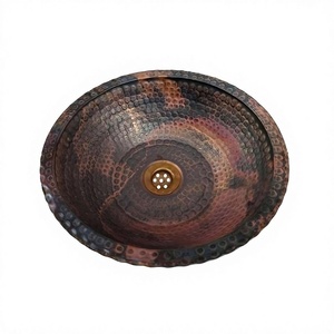 Lavabo de salle de bain en cuivre martelé, design antique, forme ronde, fabriqué par Home Arts - Product Image 1