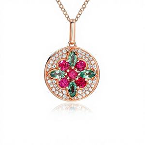 Colgante de la Serie Counterattack, Vintage, Aleación de Plata 925 con Incrustaciones de Cristal y Diamantes de Imitación, Invierno 2023, Unisex - Product Image 1