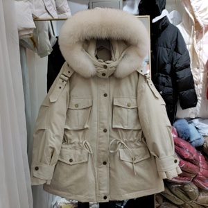 Manteau d'hiver matelassé tendance 2025 pour femmes, col en fourrure, parka à capuche pour femmes, duvet de <span class=keywords><strong>canard</strong></span> à bulles - Product Image 4