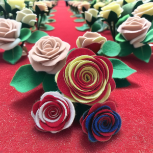 Hot New Custom Floral Decorativo Fieltro <span class=keywords><strong>Rosas</strong></span> Hermosos Hombres Vestir Simulación Flores Graduación Día DE LA Madre Pascua Floral - Product Image 3