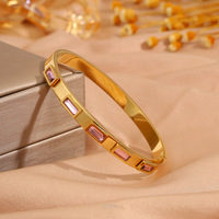 Bracelet manchette vintage en acier inoxydable plaqué or 18 carats avec zircon cubique vert taille baguette, résistant au ternissement, empilable, bijoux pour femme