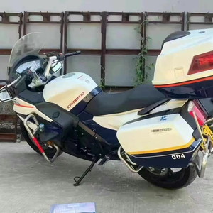Spring King VIP <span class=keywords><strong>650</strong></span> Edición Ejecutiva - Motocicleta de Turismo de Gran Cilindrada y Alto Rendimiento - Product Image 2