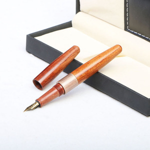 Nouveau stylo à bille en bois écologique 0.5mm ensemble Redwood cadeau stylo Collection absorbant le flux d'encre promotionnel - Product Image 3