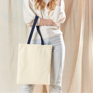 Bolsa de tela reciclada natural para compras diarias, transporte y almacenamiento, con un peso ligero y un asa fácil de sostener. - Product Image 6