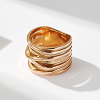 Damen Edelstahl Geometrischer Klassischer Gedrehter Breiter Ring 18K Vergoldet Mode-Statement-Schmuck Täglich Party Großhandel