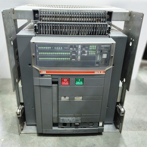 Nouveau disjoncteur original SACE E3S <span class=keywords><strong>MS</strong></span> 32 3 pôles 1SDA058979R1 3200A en stock - Product Image 4
