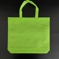 Sacs shopping non tissés en stock avec poignées robustes et soufflet de fond pour cadeaux, vente au détail et usage promotionnel