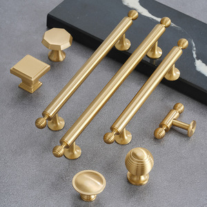 8808 hiện đại rắn Brass vàng kéo knobs nhà bếp chải Brass nội thất cửa xử lý lỗ duy nhất nóng bán - Product Image 1