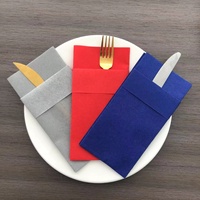 Serviettes de table jetables douces imprimées à 8 plis avec logo personnalisé pour restaurants et hôtels