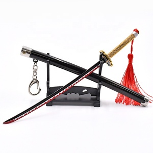 Personnalisé Anime <span class=keywords><strong>démon</strong></span> slaye personnage populaire exclusif <span class=keywords><strong>katana</strong></span> métal artisanat noir épée épée porte-clés en alliage de zinc - Product Image 4