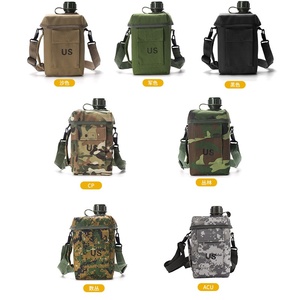 กระเป๋าใส่ขวดน้ำลายพรางกลางแจ้ง 2 ลิตร สไตล์ทหารสหรัฐแบบพกพาสำหรับการปีนเขา - Product Image 5