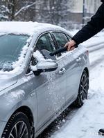 Grattoir à glace pour voiture, brosse à neige en plastique, pelle à neige, outil de dégivrage du pare-brise, accessoires d'hiver pour véhicules