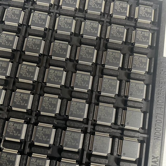 Hot Sale MCU 32bit 64KB 20KB RAM LQFP-48 STM32F103C8T6 STM32F103c8t6 Stm32F103C8 Microcontrollers in Stock. Original