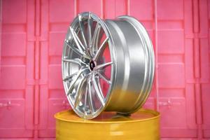 Jantes forgées sur mesure <span class=keywords><strong>19</strong></span> 20 pouces en aluminium noir brillant, adaptées aux voitures de luxe, ISO9001 pour X3 X4 X5 X6 M4 M5 AGM S63 E - Product Image 4