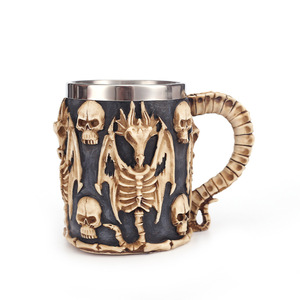 Commande urgente Tasse à <span class=keywords><strong>bière</strong></span> Tankard <span class=keywords><strong>de</strong></span> conception médiévale en résine réutilisable Tasse parfaite pour Halloween Cadeau <span class=keywords><strong>de</strong></span> Pâques - Product Image 4