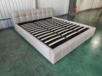 Lit de rangement King Size rembourré en gros avec design industriel, revêtement en tissu, structure en acier tubulaire, garantie 10 ans