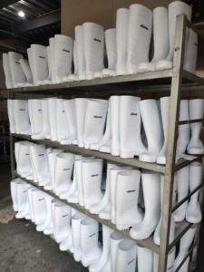 Bottes de pluie blanches durables et résistantes à la boue ZYF pour travaux d'assainissement, entretien de piscines, bottes de jardin en PVC intégré résistantes à l'eau HSR012 - Product Image 6