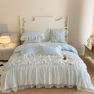 Set Letto Quattro Pezzi Stile Principessa Francese, Copripiumino in Cotone Lavato Tinta Unita con Pizzo, Biancheria da Letto per Ragazze per Tutte le Stagioni - Product Image 1