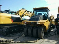 Compacteur routier à pneus en caoutchouc XP263, 4 pneus avant, 5 pneus arrière, pression au sol réglable pour les travaux de finition des surfaces routières