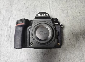 Appareil photo numérique professionnel d'occasion plein format 25MP 4K 30fps avec connectivité sans fil intégrée D780 - Product Image 5