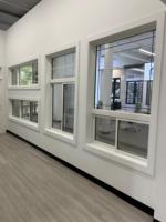 Fenêtres à battant personnalisées persienne verticale en acier inoxydable de style européen moderne fixe USA Californie vente en gros pour les hôtels