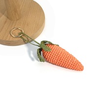 Handgemaakte gehaakte fruit- en groentehanger van raffia, geweven bananen- en paddenstoelvormige tas-hanger sleutelhanger voor rugzak, handtas, feestdagencadeau