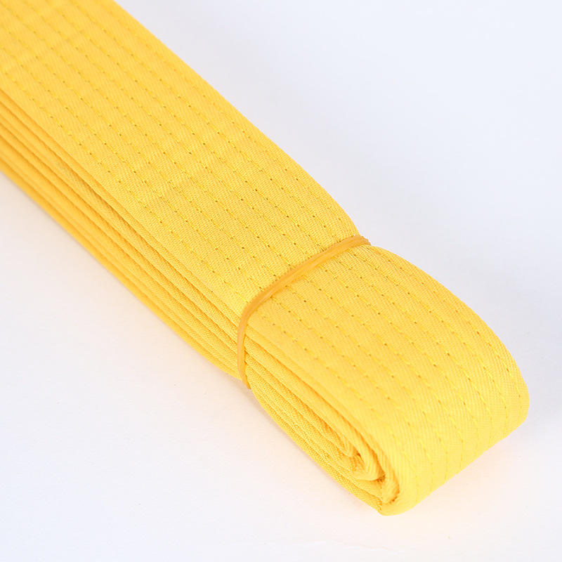 สีเหลือง