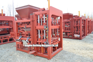 Machine à fabriquer des blocs <span class=keywords><strong>de</strong></span> <span class=keywords><strong>béton</strong></span>, des pavés, des briques creuses et pleines entièrement automatique qt12-15, provenant d'un fabricant chinois - Product Image 2