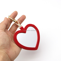 Cadeau promotionnel, porte-clés en forme de cœur rouge, miroir en cuir PU, porte-clés avec logo gravé personnalisé