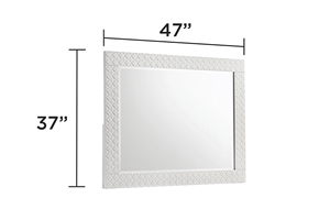 Modern Style 4 <b>Pc</b> Queen Bedroom <b>Set</b> with LED Headboard Solid Wood Construction Hand Carved Details Soft Bed in White - Product Image 2