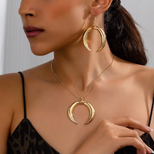 Trendy New <b>C</b>-shaped Small Crescent Earrings <b>Necklace</b> Set Fashion Jewelry Set - Product Image 1
