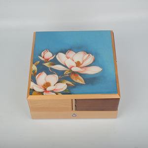 Caja de Almacenamiento de Madera MDF Giratoria de Cuatro Compartimentos Hecha a Mano, Diseño Rectangular Clásico, Grabado Láser, Madera de Arce Reciclable, Empaque Personalizado - Product Image 3