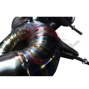 Escape de titanio Vortex X-Pipe para McLaren 720S 4.0L V8 Biturbo, sección central de rendimiento con punta de carbono azul quemado y corte tipo pie. - Product Image 4