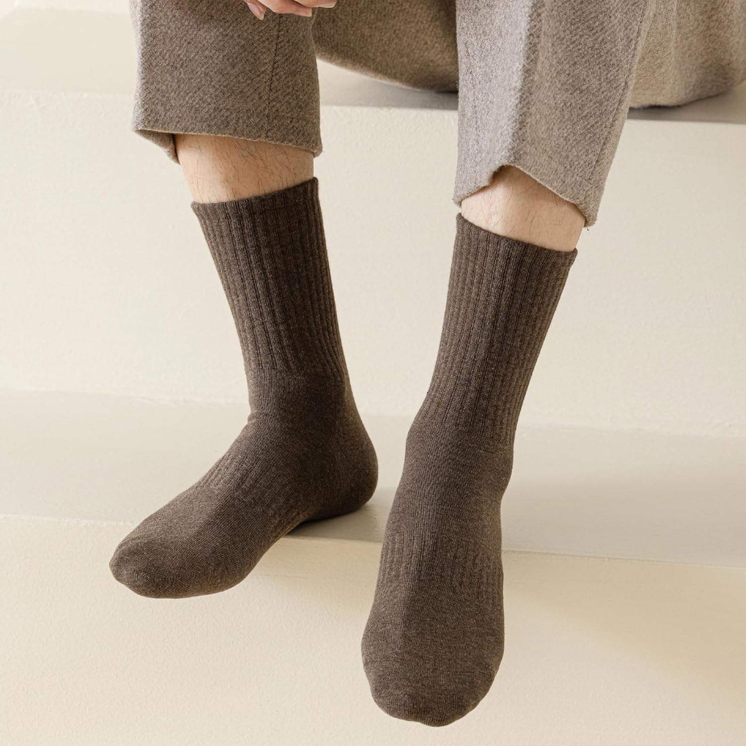 Anti-Bacterial Knitted Spandex/Polyester/Cotton Solid Autumn Casual Mens Crew Socks with Body Logo Size 9-13