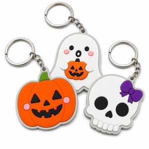 Llavero de PVC con diseño de calavera personalizado, estilo punk femenino para Halloween, colgante de goma suave con cabeza de esqueleto, recuerdo de fiesta, venta al por mayor, OEM - Product Image 2
