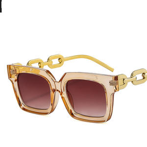 <span class=keywords><strong>2022</strong></span> à la mode rétro carré grand cadre <span class=keywords><strong>lunettes</strong></span> de soleil avec lentilles UV400 mode populaire nouvelle chaîne en métal jambe <span class=keywords><strong>lunettes</strong></span> pour enfants - Product Image 3