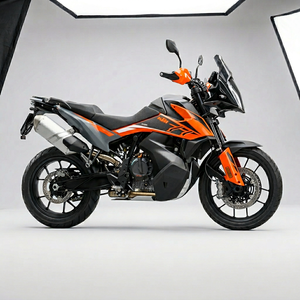<span class=keywords><strong>KTM</strong></span> 790 ADV d'occasion, premier propriétaire, seulement 5000 km, bien entretenue, avec trois boîtes, éclairage supplémentaire, protège-mains, tout-terrain, aventure. - Product Image 1