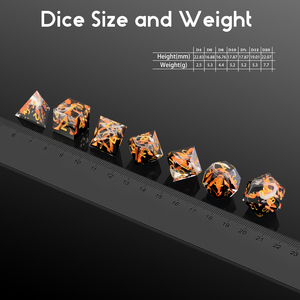 Dés de Lave Dungeons & Dragons - Ensemble de dés de jeu de rôle en résine époxy à bords tranchants avec design éruption volcanique - Product Image 3
