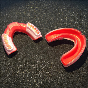 Protège-dents personnalisé pour gomme de <span class=keywords><strong>boxe</strong></span> Protège-dents pour arts martiaux MMA Protège-dents pour le sport pour le football, la crosse et la <span class=keywords><strong>boxe</strong></span> - Product Image 6