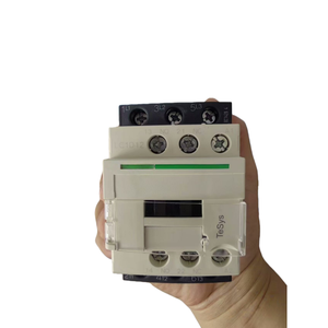 คอนแทคเตอร์ Schneider รุ่น LC1D ซีรีส์ TeSys D ของแท้ใหม่เอี่ยม LC1D12M7C AC 3 เฟส 12A แบบติดตั้งบนราง Din - Product Image 1