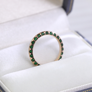 Joyería fina Bisel Ajuste Lab Grown Colombian Emerald Eternity Band <span class=keywords><strong>Anillos</strong></span> Precio 14K Anillo <span class=keywords><strong>de</strong></span> oro amarillo Unisex - Product Image 2