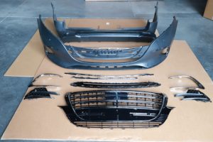 Kit Carrozzeria per <span class=keywords><strong>Mercedes</strong></span> Benz <span class=keywords><strong>Vito</strong></span> <span class=keywords><strong>Classe</strong></span> <span class=keywords><strong>V</strong></span> W447 2016-2023, Facelift Stile V300, Facile Installazione con Paraurti e Griglia Disponibili - Product Image 6