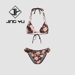 Traje de Baño de Dos Piezas con Estampado Hawaiano y Volantes, Bikini de Nailon de Alta Calidad Personalizado por el Fabricante - Product Image 5