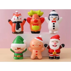 Nouveau jouet souple en mousse PU pour Noël, mini jouet anti-stress Père Noël Bonhomme de neige, dessin animé à presser, soulagement de l'anxiété, rebond lent, pour enfants JK Unisexe - Product Image 4
