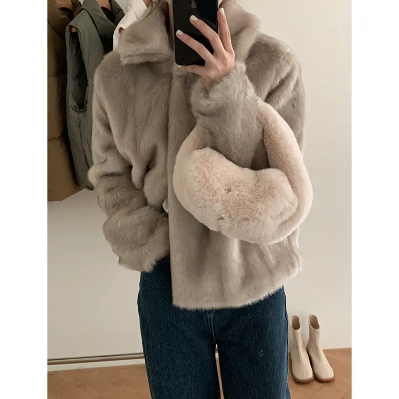 Jtfur Women Cute Fashion Plush Fur Jacket Fluffy Ladies Faux Mink Fur Short Coat