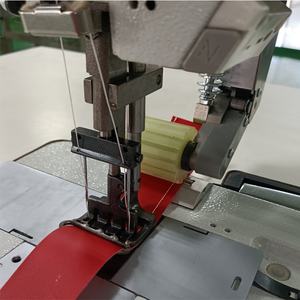 Meilleur prix machine à coudre à point noué à bras long Guangzhou industrielle convient à la bâche de gros <span class=keywords><strong>camion</strong></span>, matériaux de matelassage - Product Image 1