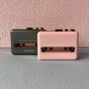 Lecteur de <span class=keywords><strong>cassette</strong></span> rétro <span class=keywords><strong>avec</strong></span> fonction d'inversion automatique, son stéréo <span class=keywords><strong>HiFi</strong></span>, lecteur de musique portable pour les passionnés d'<span class=keywords><strong>audio</strong></span> vintage - Product Image 3