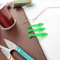 Meilleure vente de haute qualité Mini machine à enfiler les aiguilles de poisson en plastique coloré